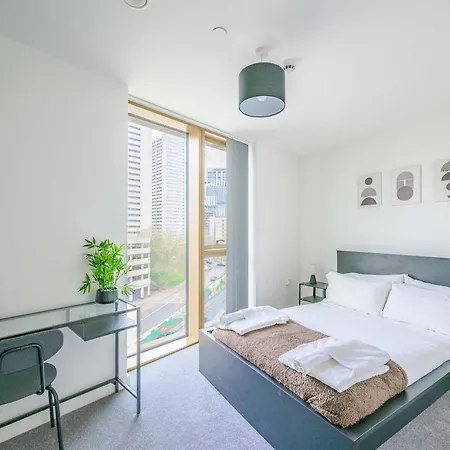 Spacious 1 Bedroom In * Birmingham
